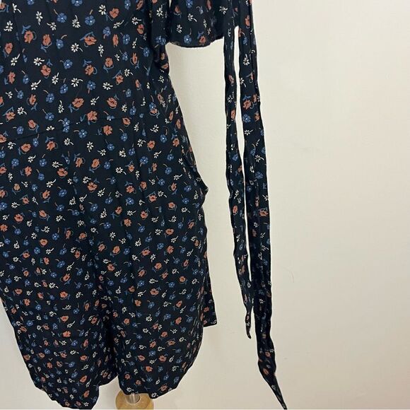 Madewell Wrap-Front Romper in Prairie Posies 4 - Picture 8 of 10